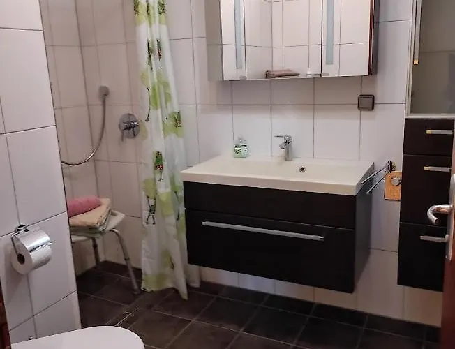 Klaus Apartman *